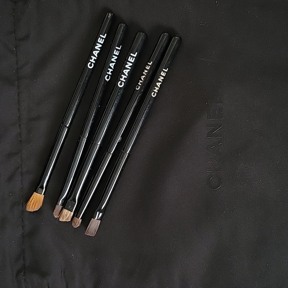 CHANEL Makeup Assorted Chanel Makeup Brushes Poshmark